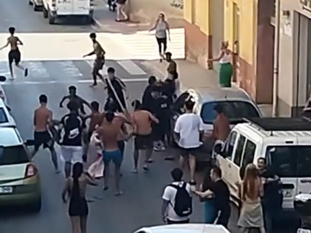 Pelea callejera en Petrer 25-06-2024